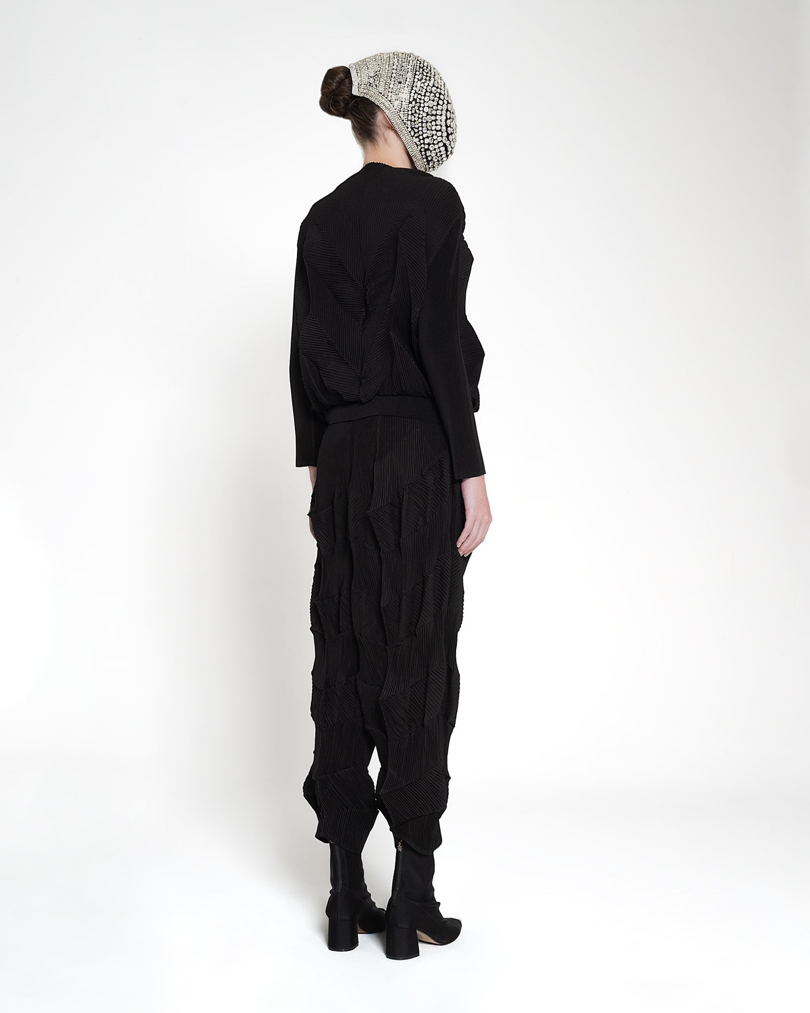 EvoFlow Black Short Jacket