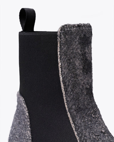 CHELSEA BLACK ANKLE BOOTS