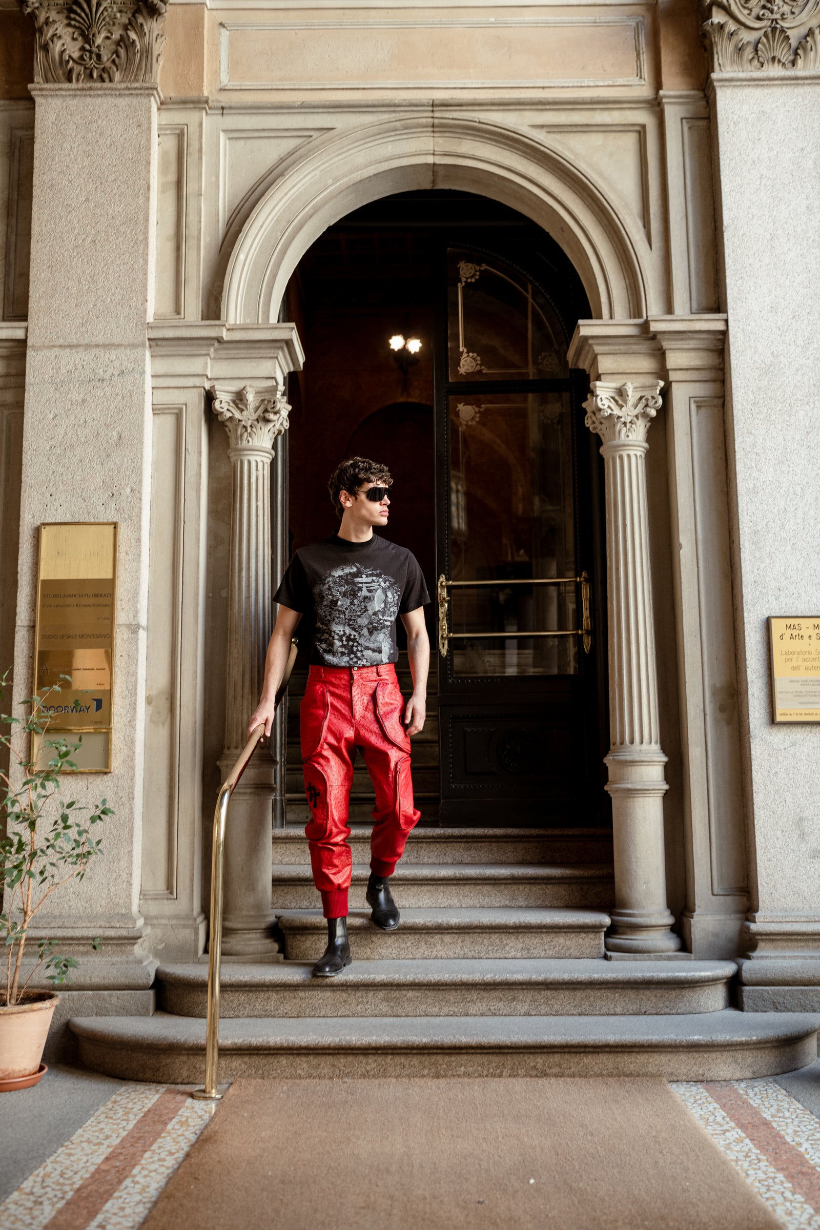 BLACK T-SHIRT WITH B&W BUDDHA