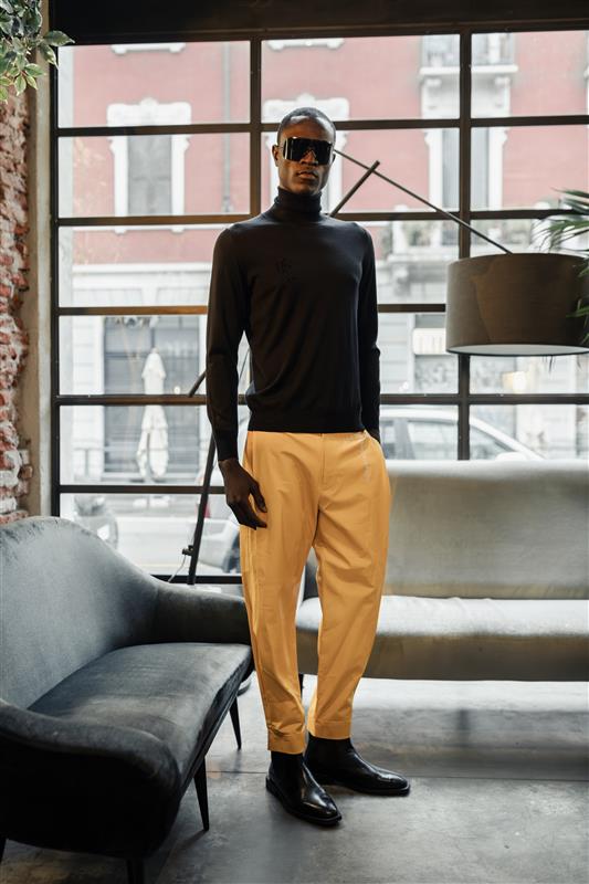 Black Cashmere Silk Mockneck