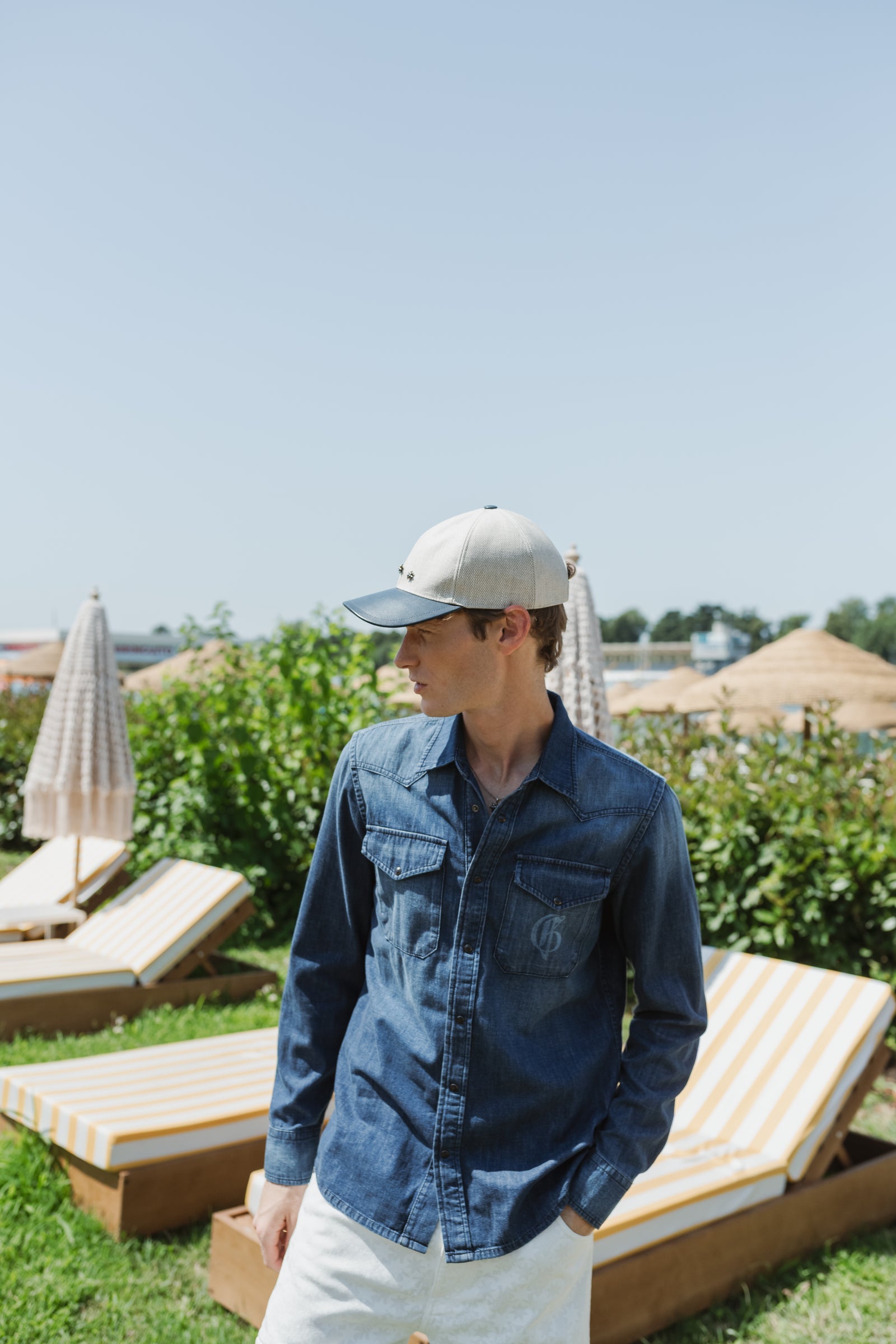 BLUE DENIM SHIRT WITH POCKETS