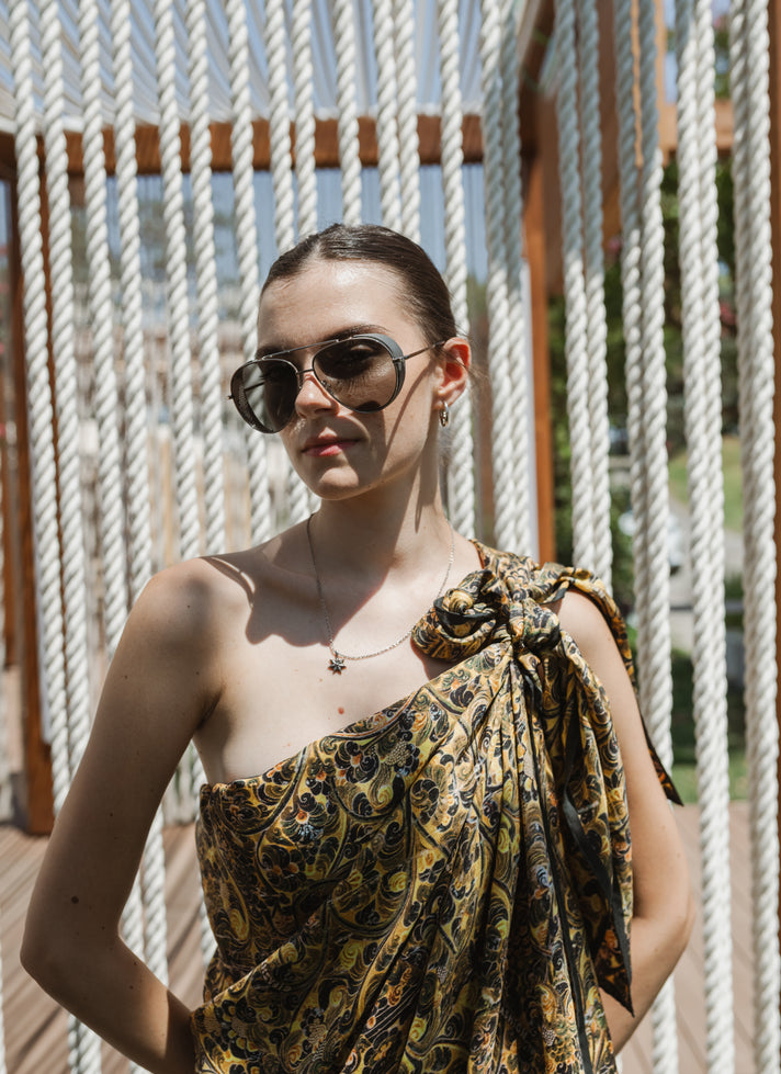 佛系黄色长方形围巾 