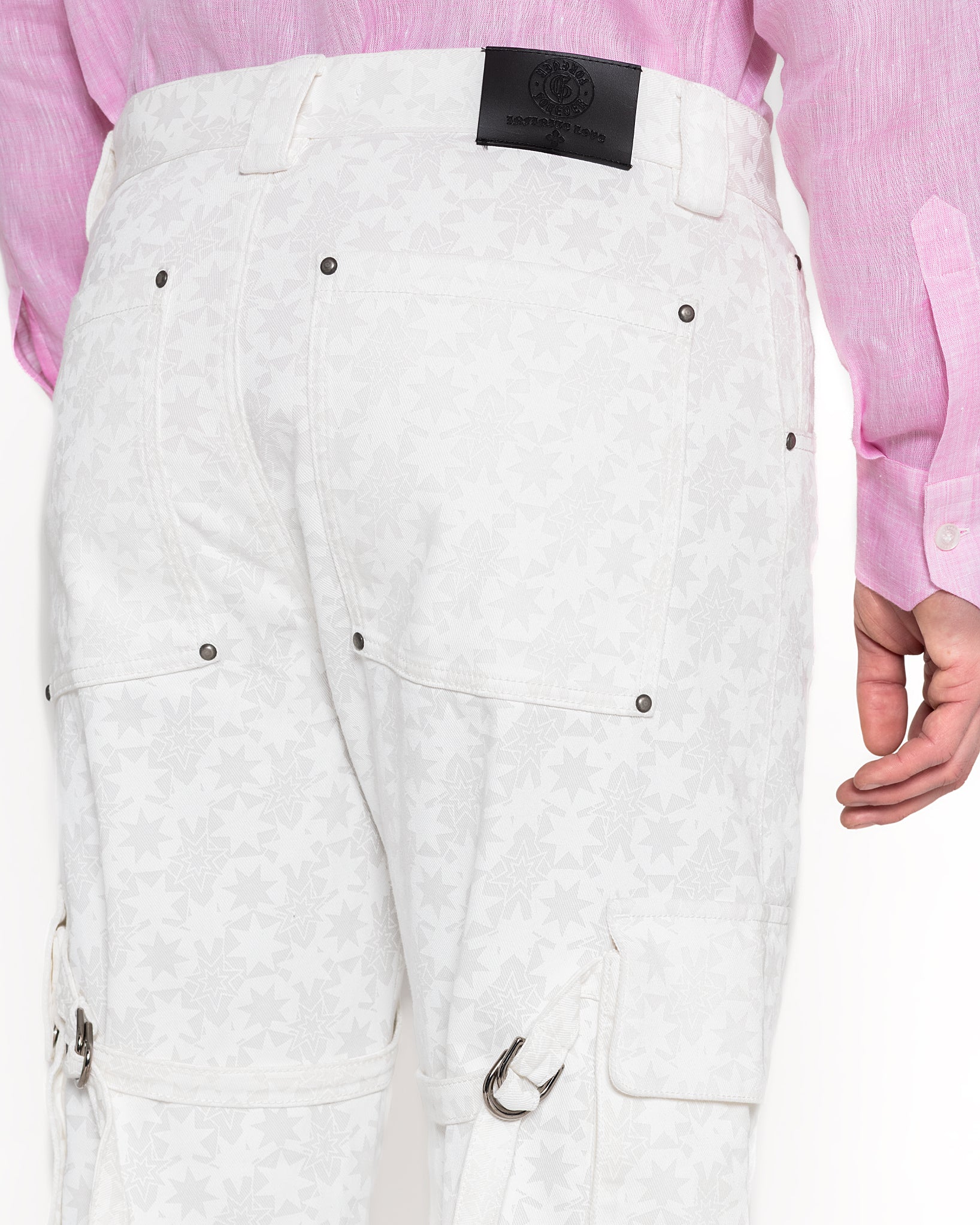 带口袋的白色七芒星牛仔裤