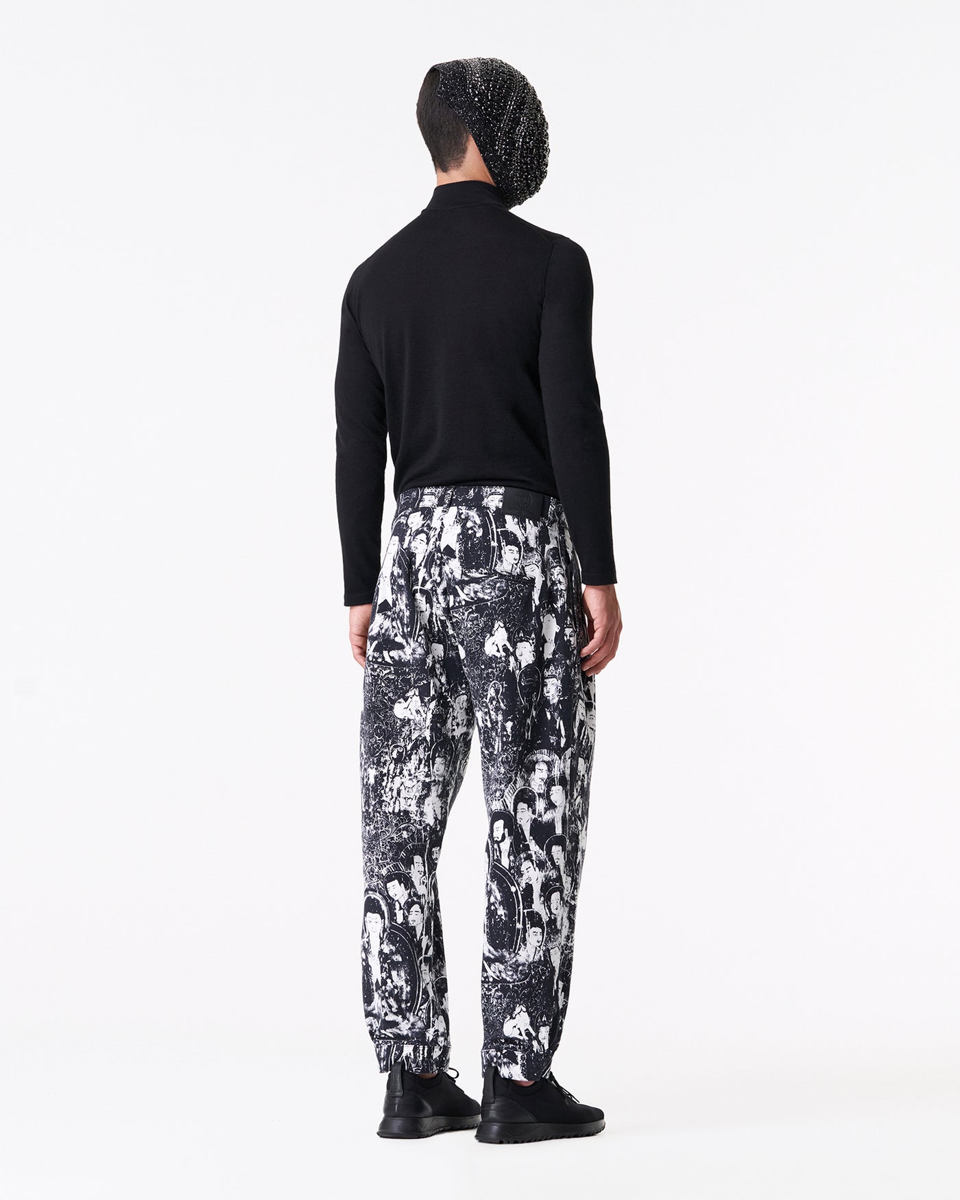 Buddha cropped pants