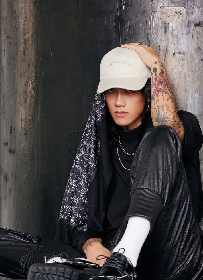 米色羊绒棒球帽