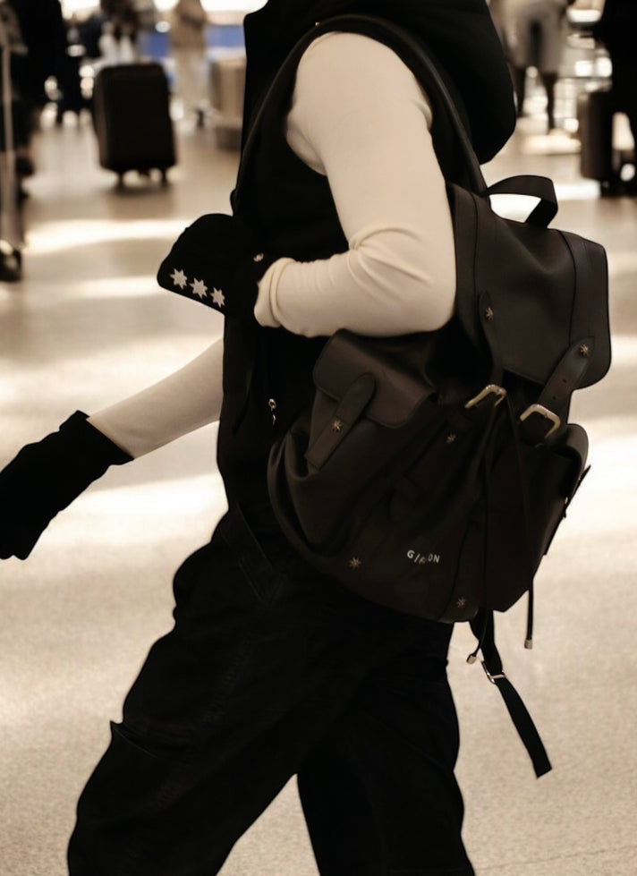 黑色羊毛皮手套