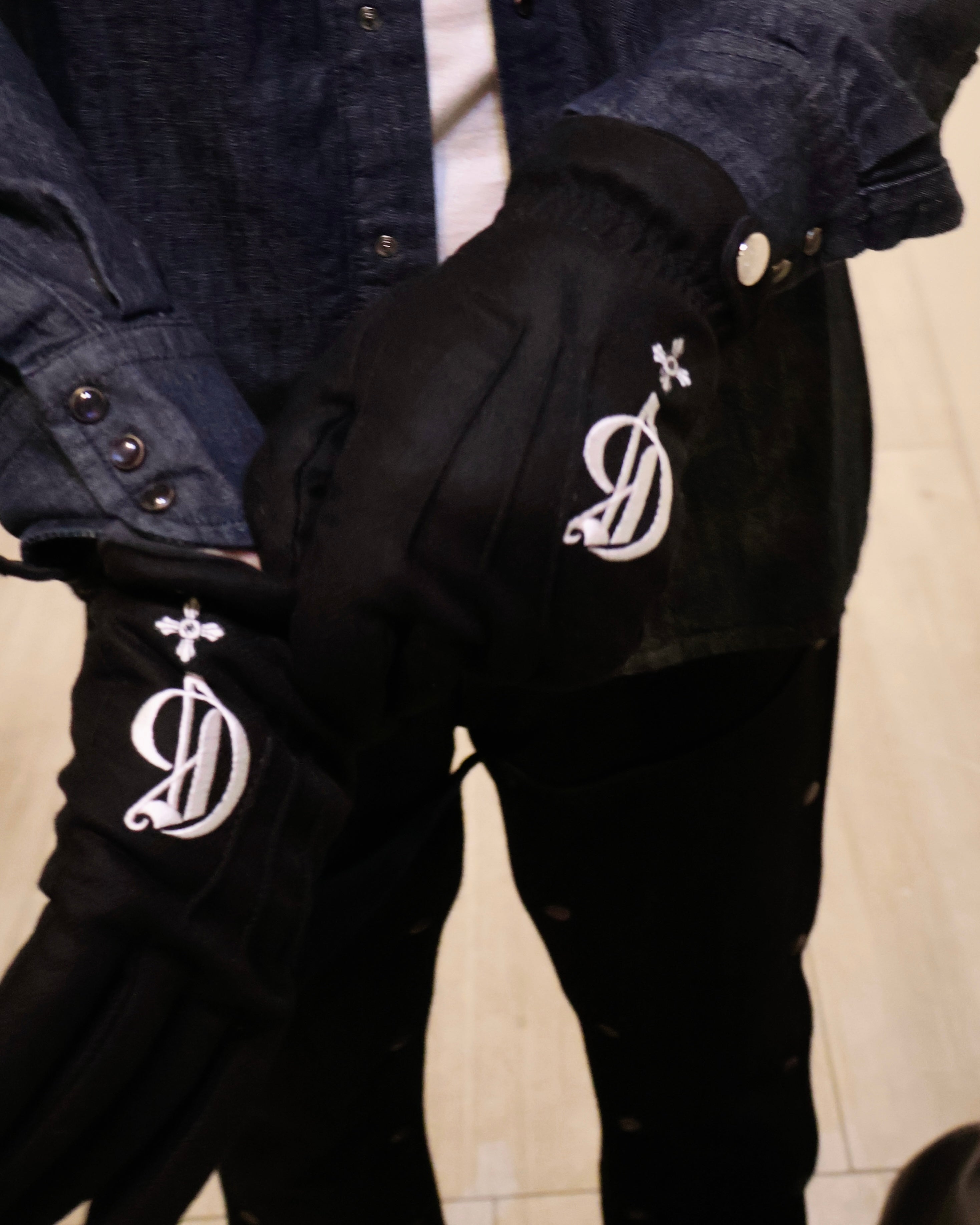 黑色羊绒混纺手套