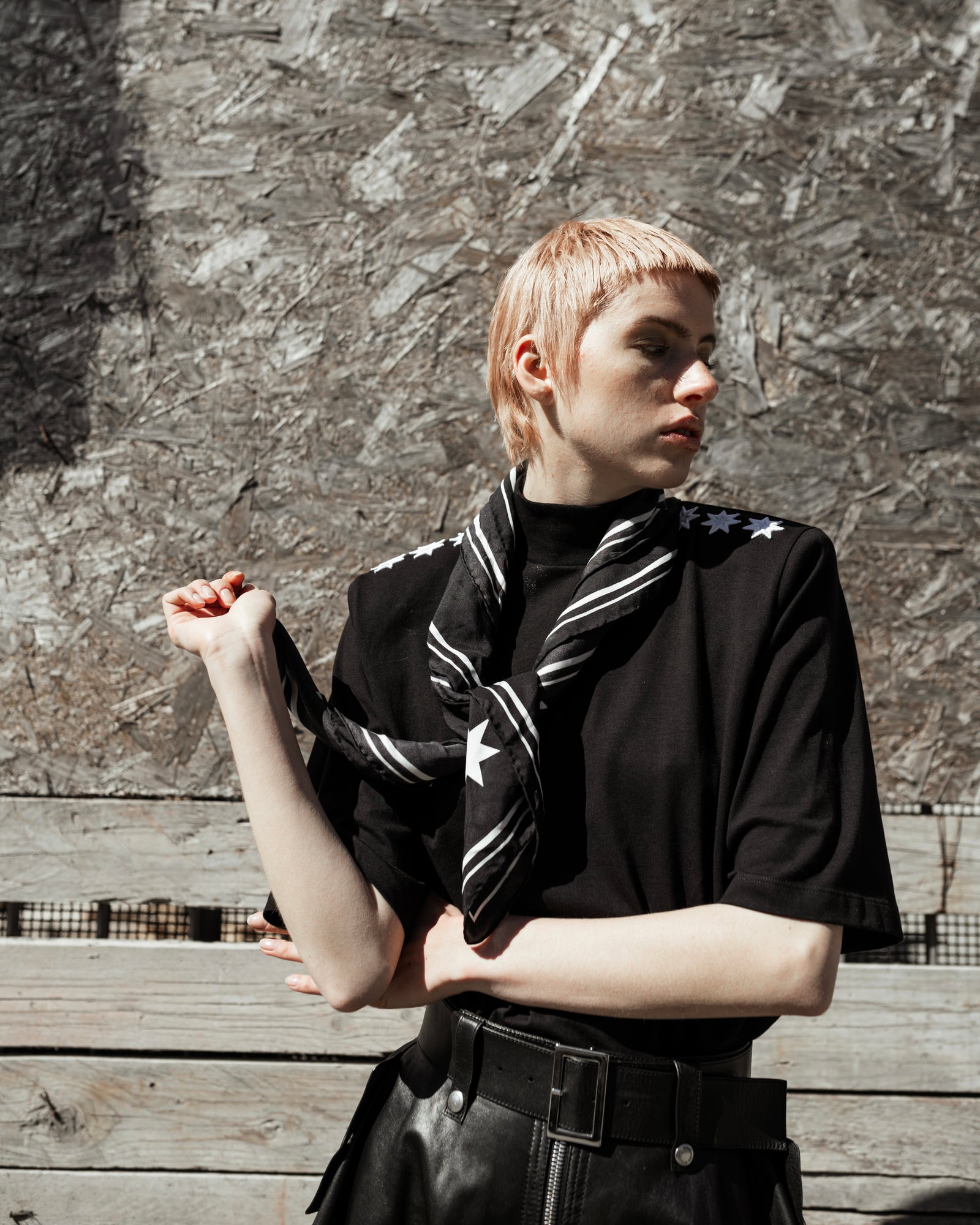 Polar star black scarf