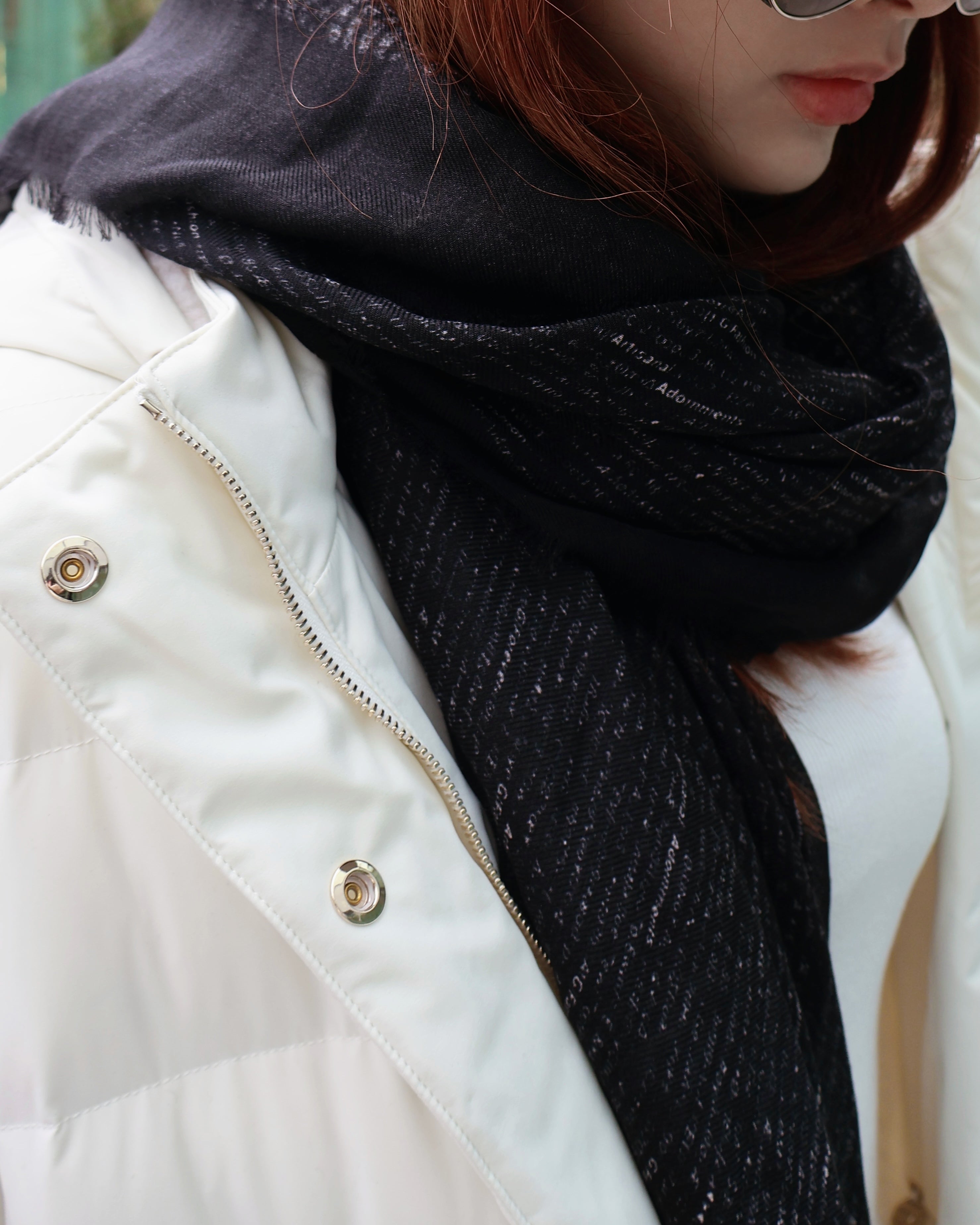 黑色羊绒长方形围巾 