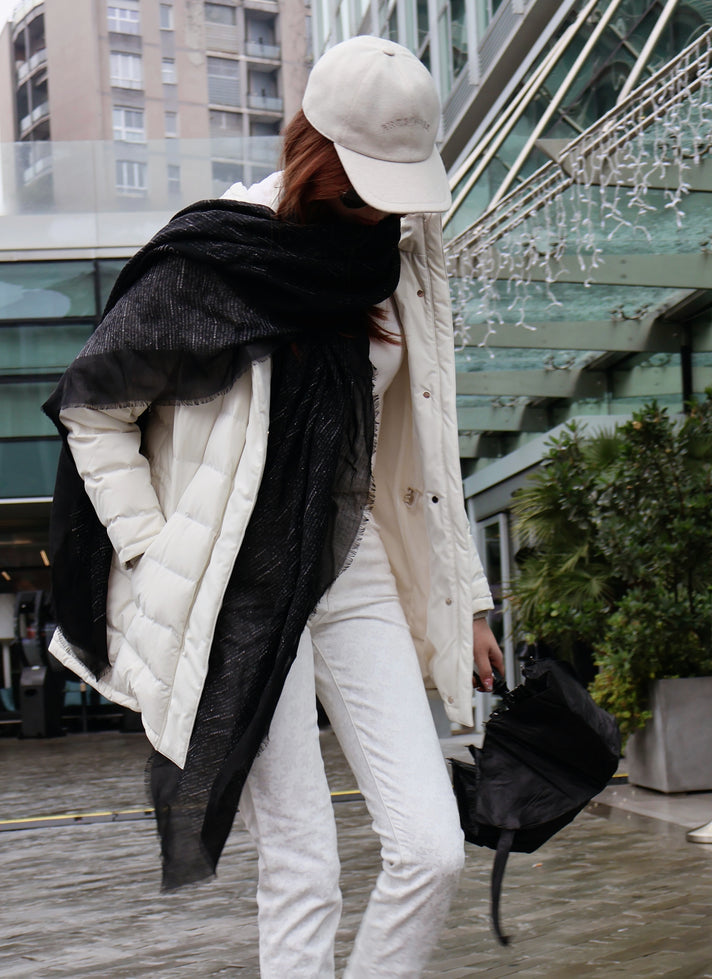 黑色羊绒长方形围巾 