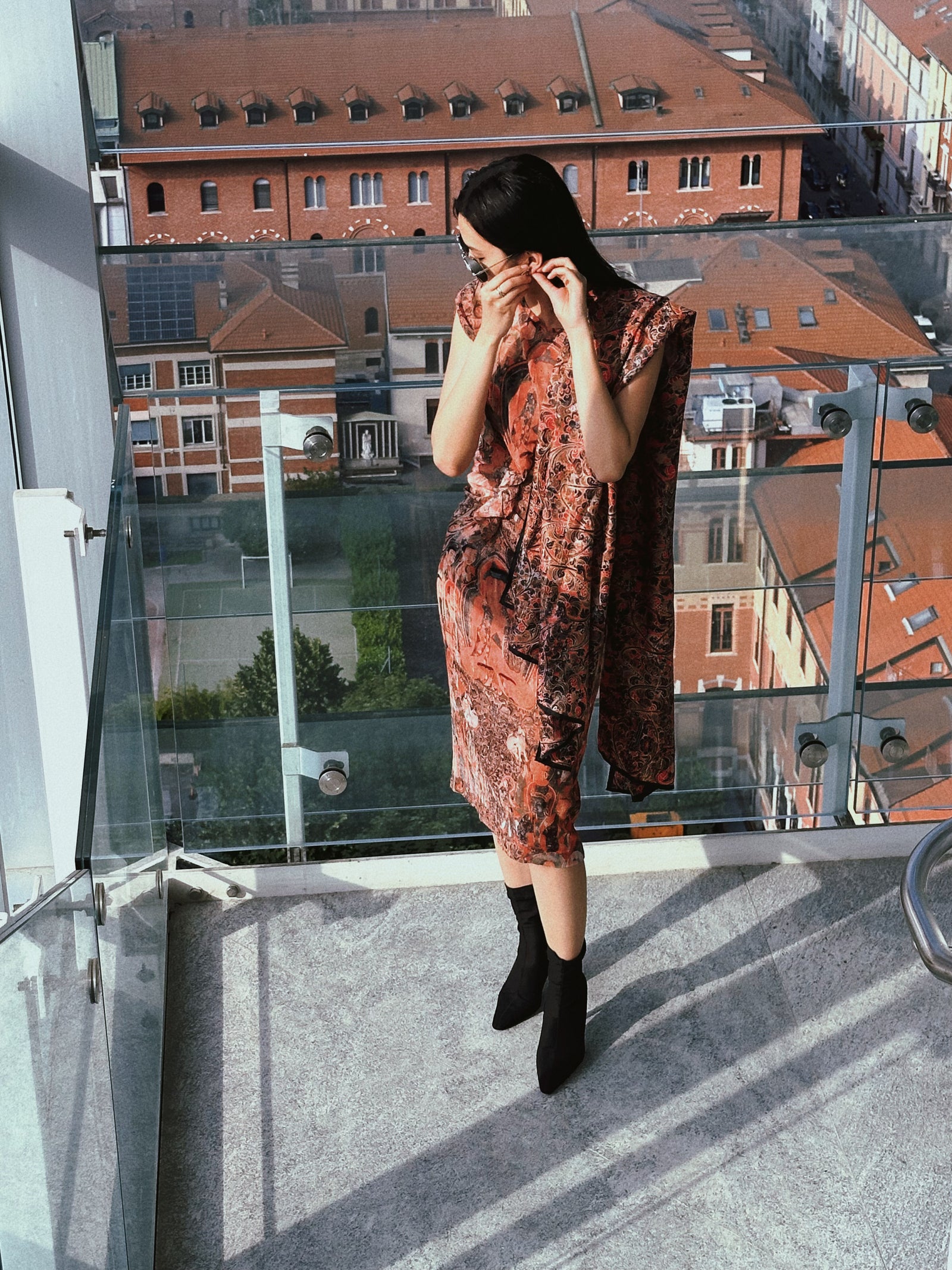 佛系红色长方形围巾 