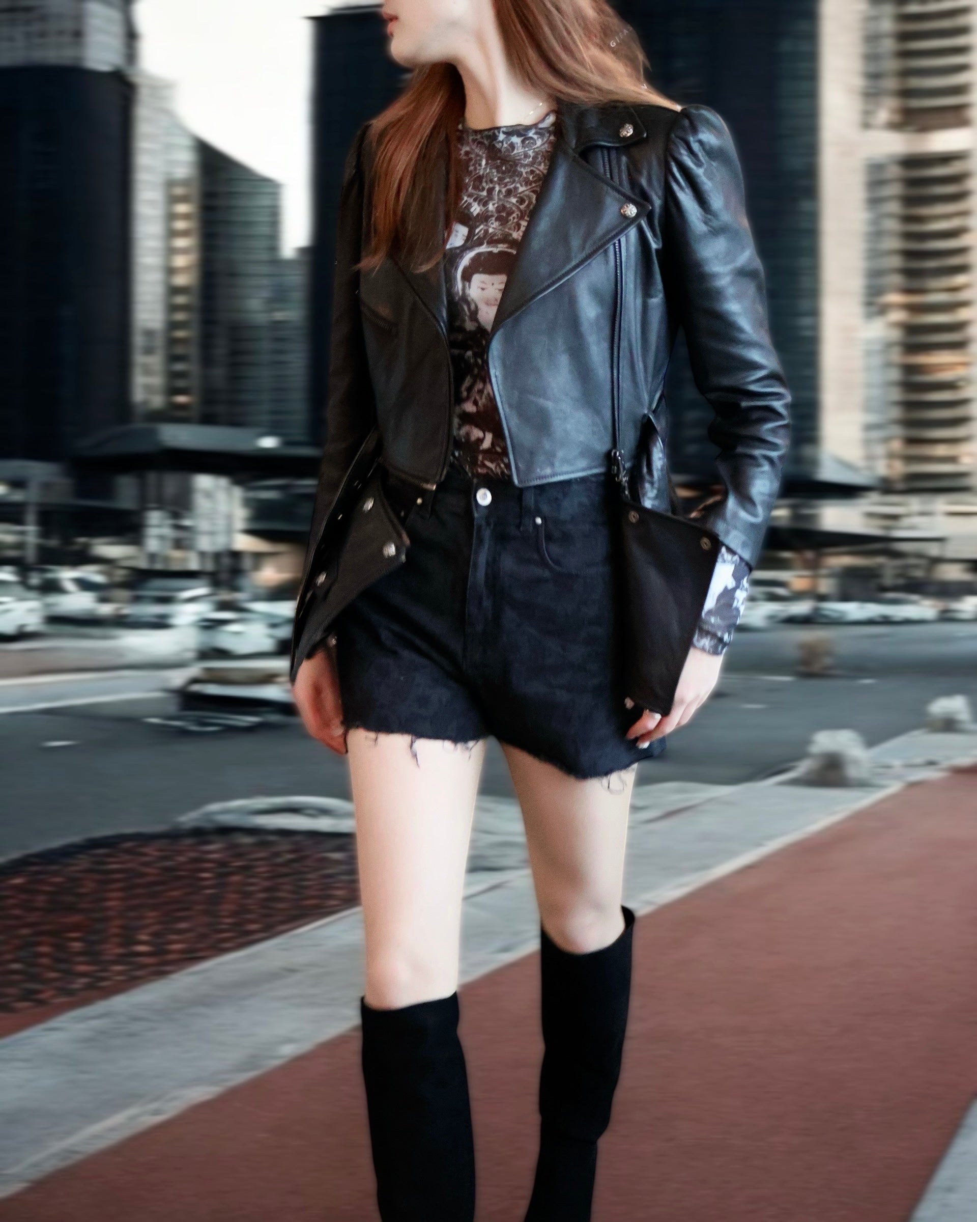 黑色束腰皮夹克