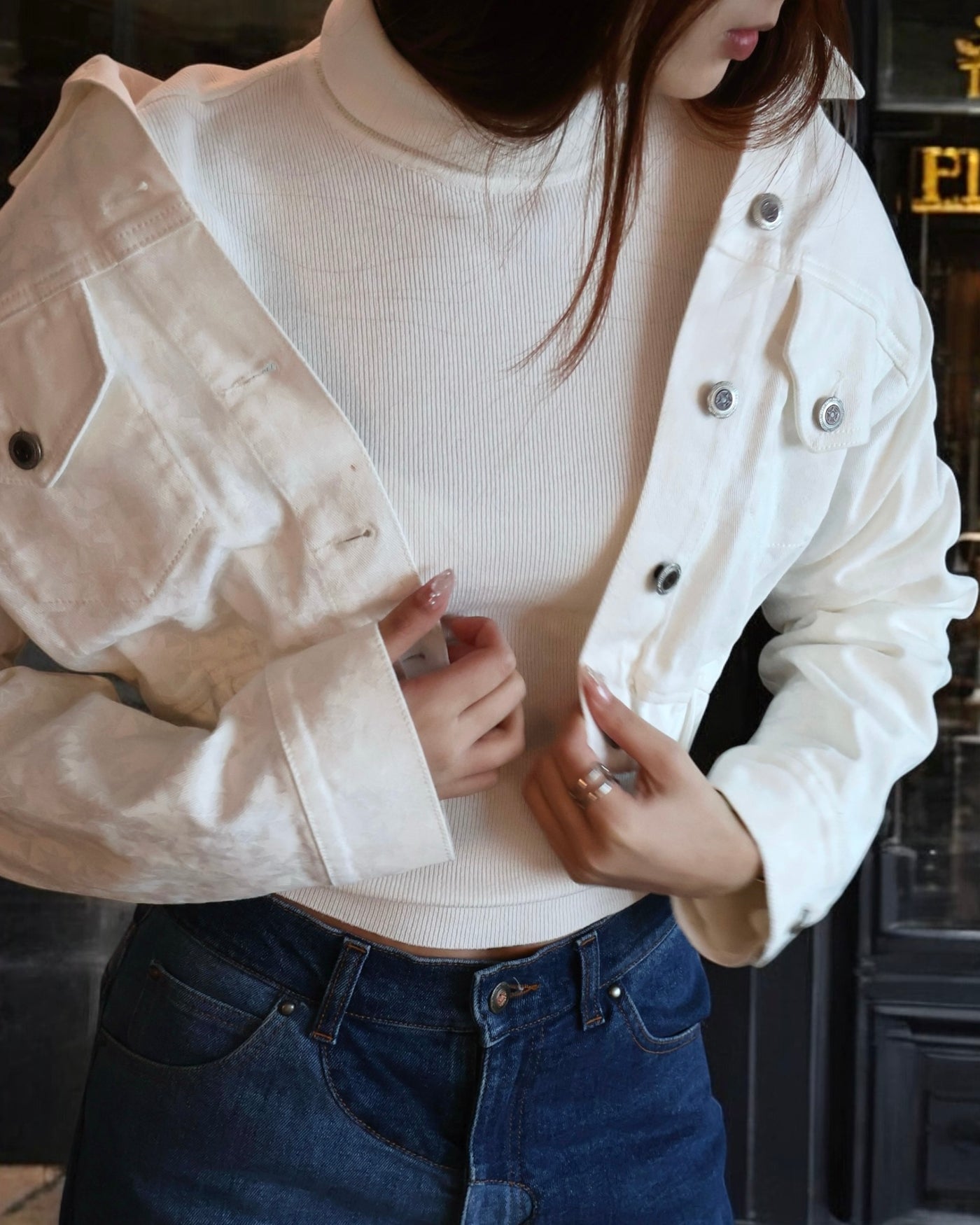 WHITE DENIM JACKET WITH POCKETS