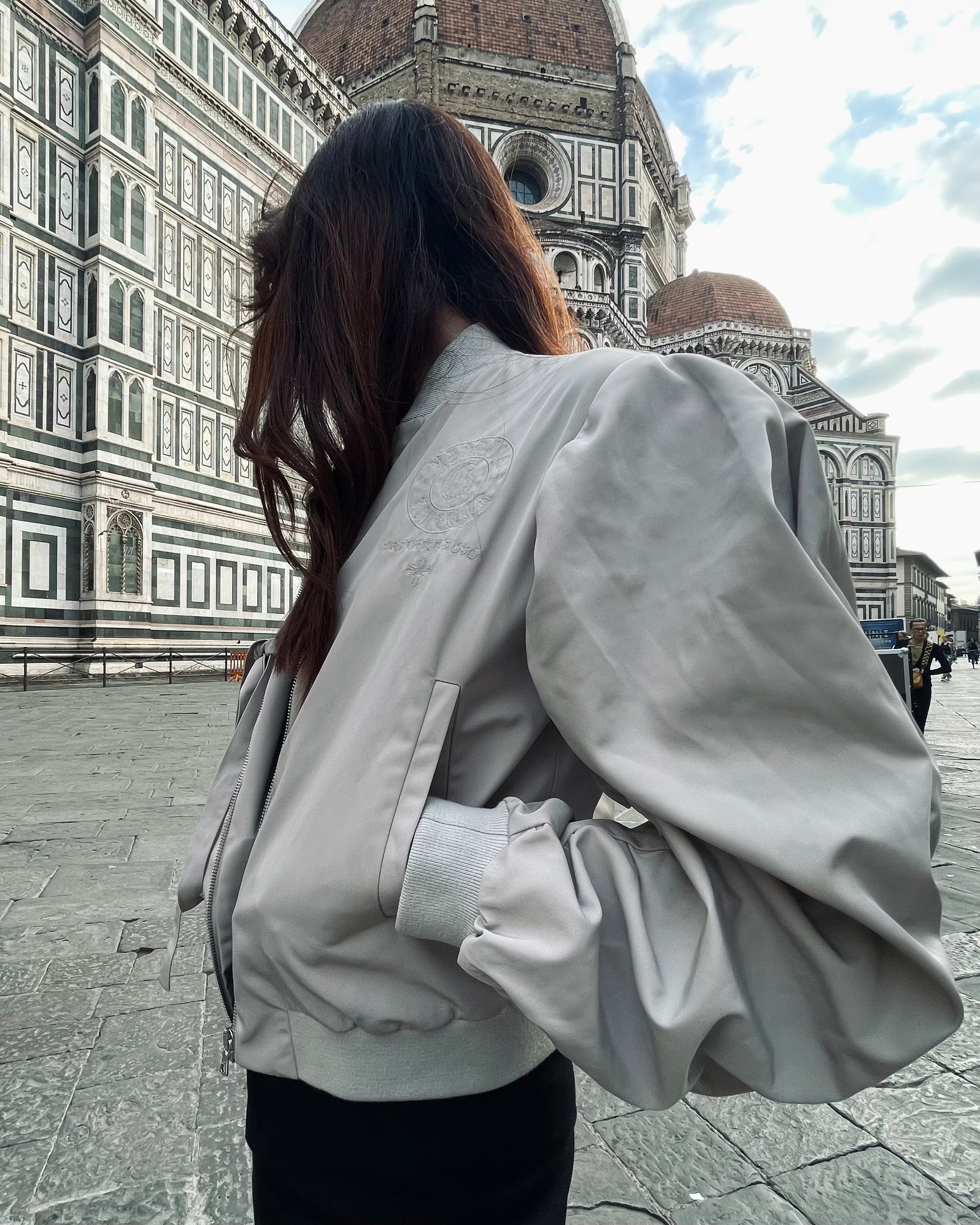 PUFF SLEEVED JACKET FULLY LINED IN SILK