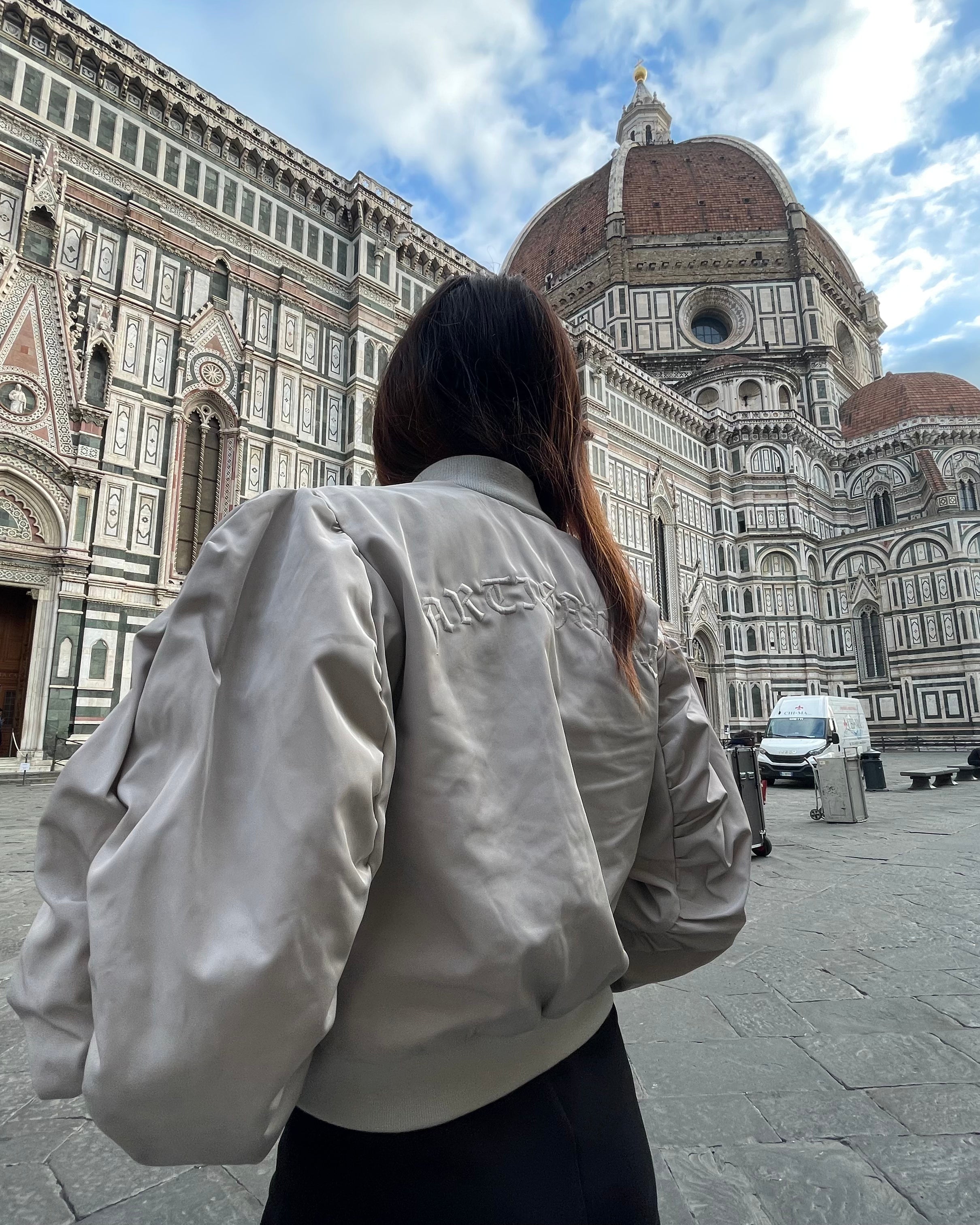 PUFF SLEEVED JACKET FULLY LINED IN SILK