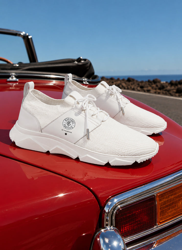 WHITE VENTURE FIT ATHLETIC SNEAKERS