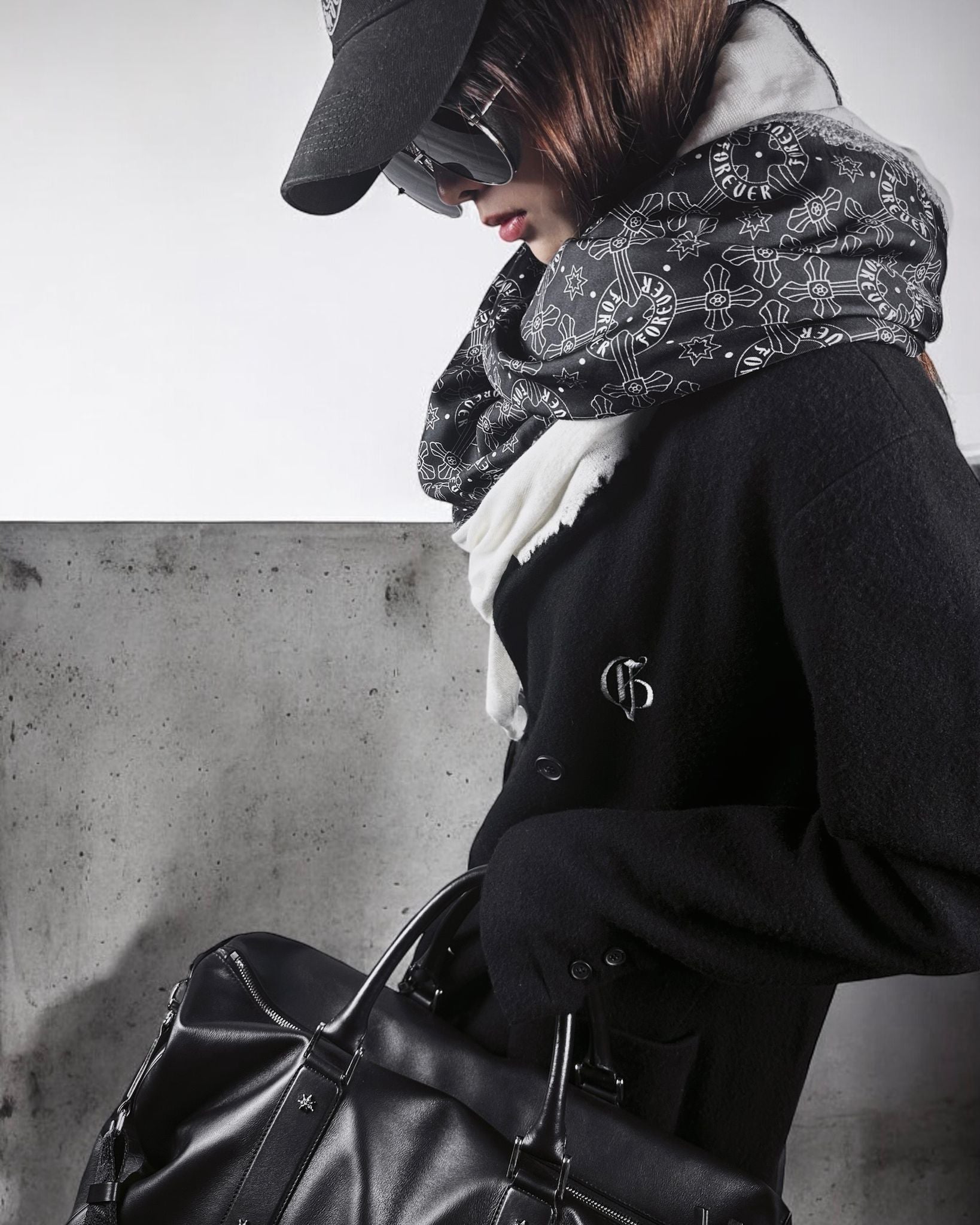 白色拼接螺旋围巾 