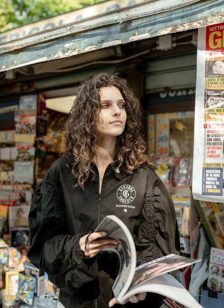 黑色棉质泡泡袖衬衫