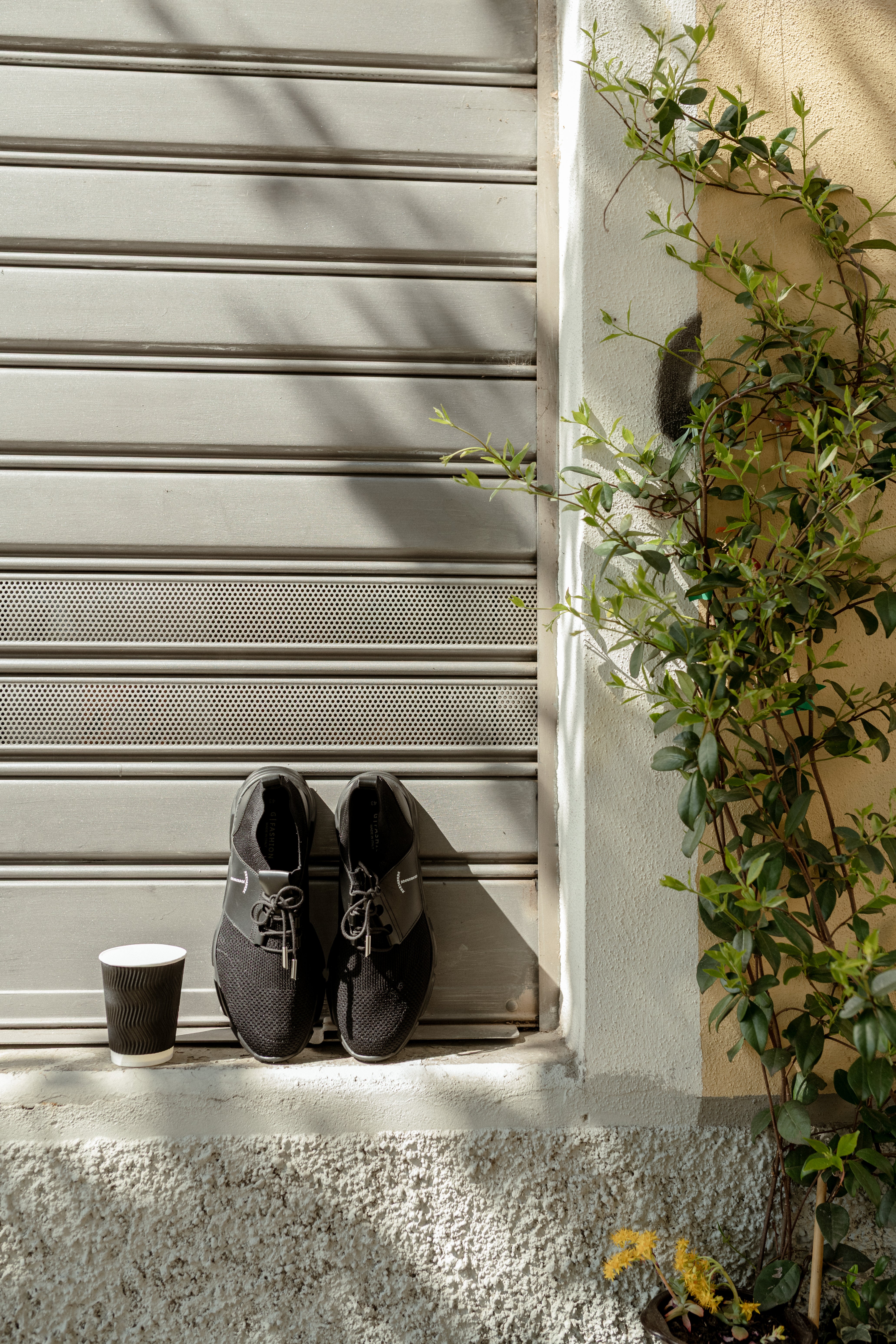 BLACK VENTURE FIT ATHLETIC SNEAKERS