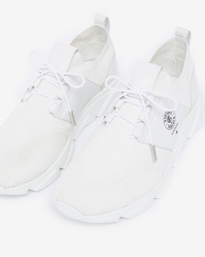 WHITE VENTURE FIT ATHLETIC SNEAKERS