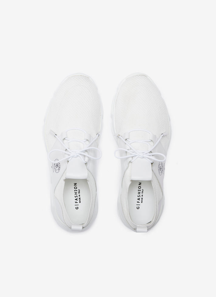 WHITE VENTURE FIT ATHLETIC SNEAKERS