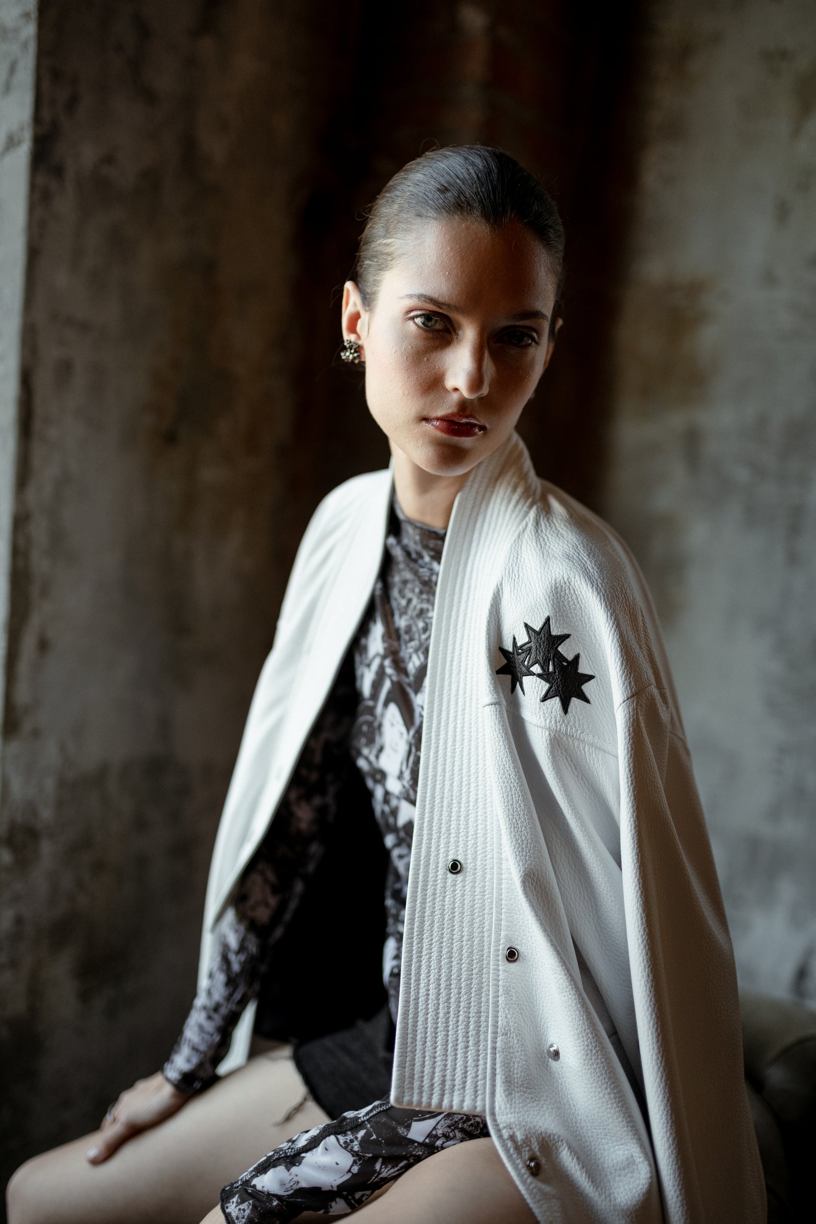 ASYMMETRIC BLESSING STARS EARRINGS