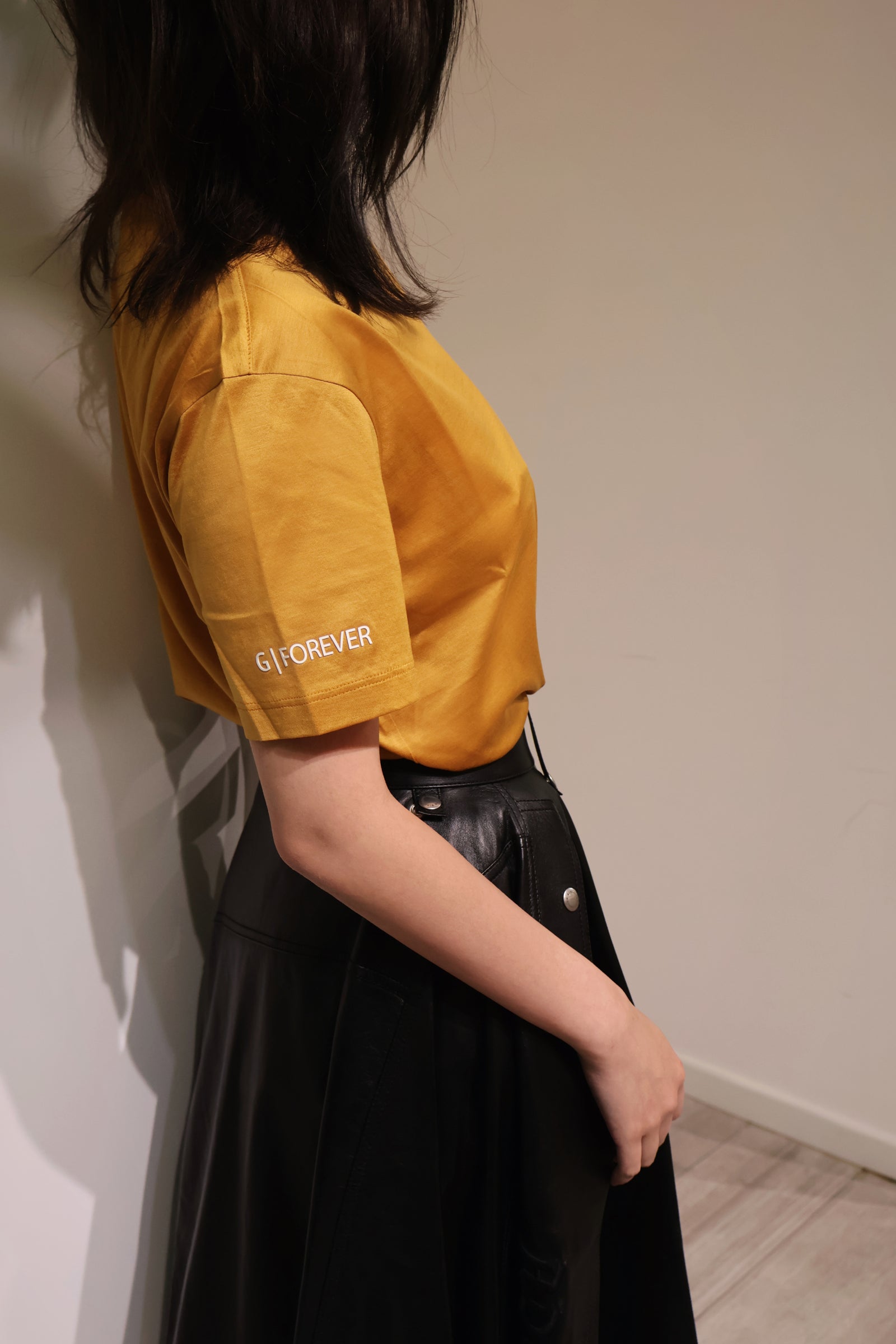 芥黄色宽松Logo T恤 