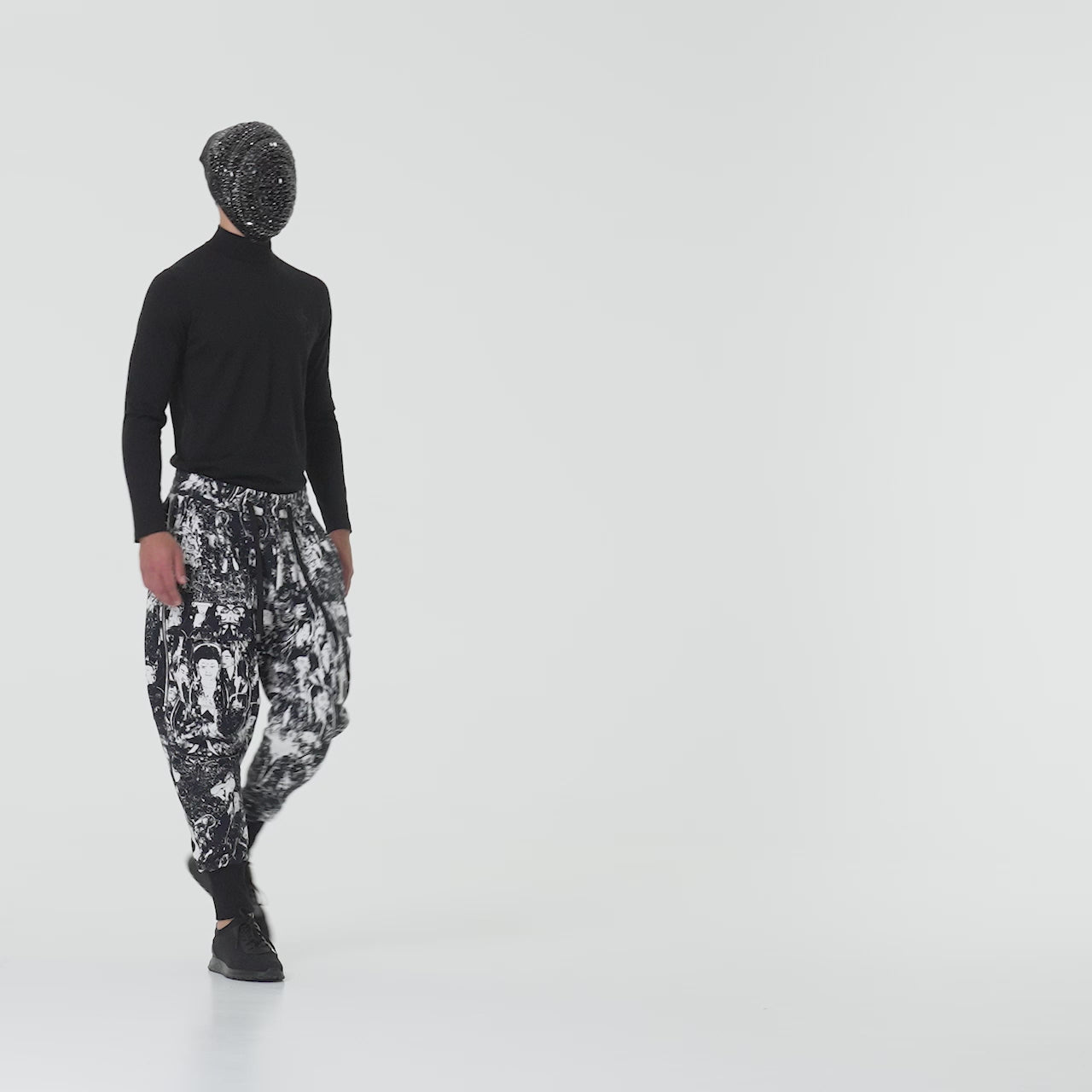 Buddha print jogger pants