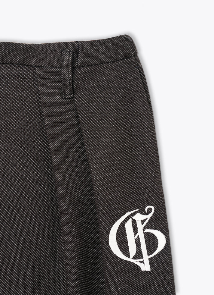 粘胶混纺胡萝卜款型裤子