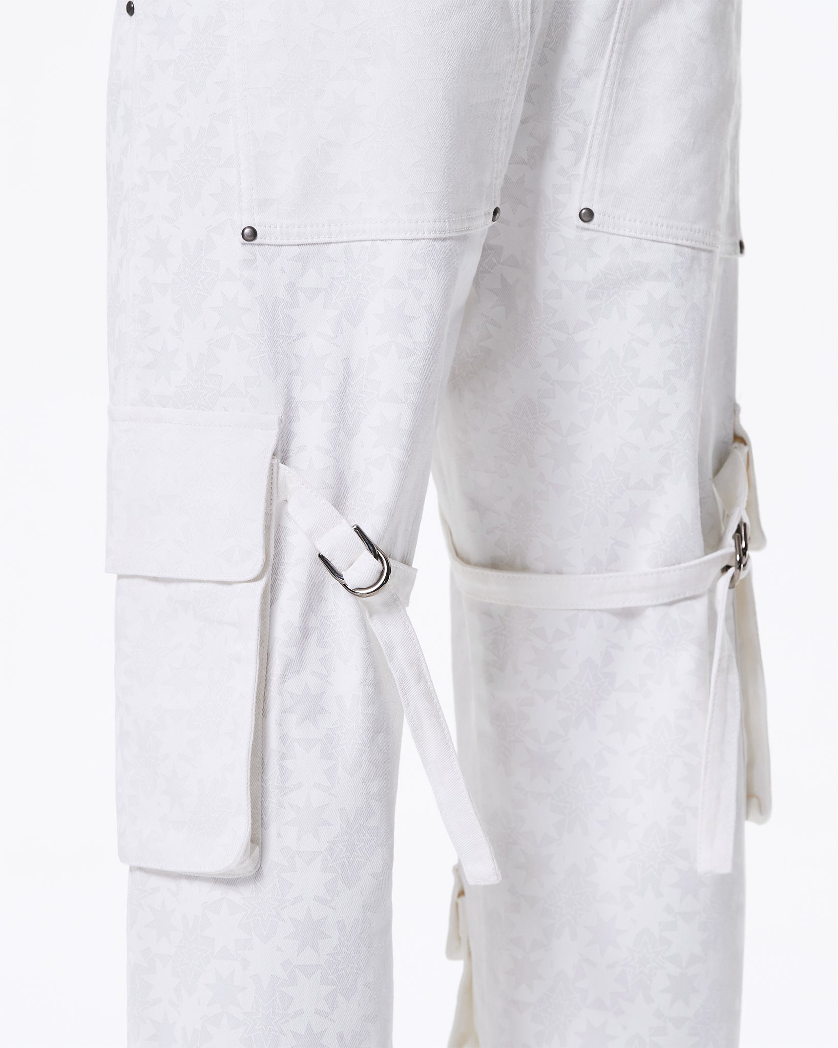 带口袋的白色七芒星牛仔裤