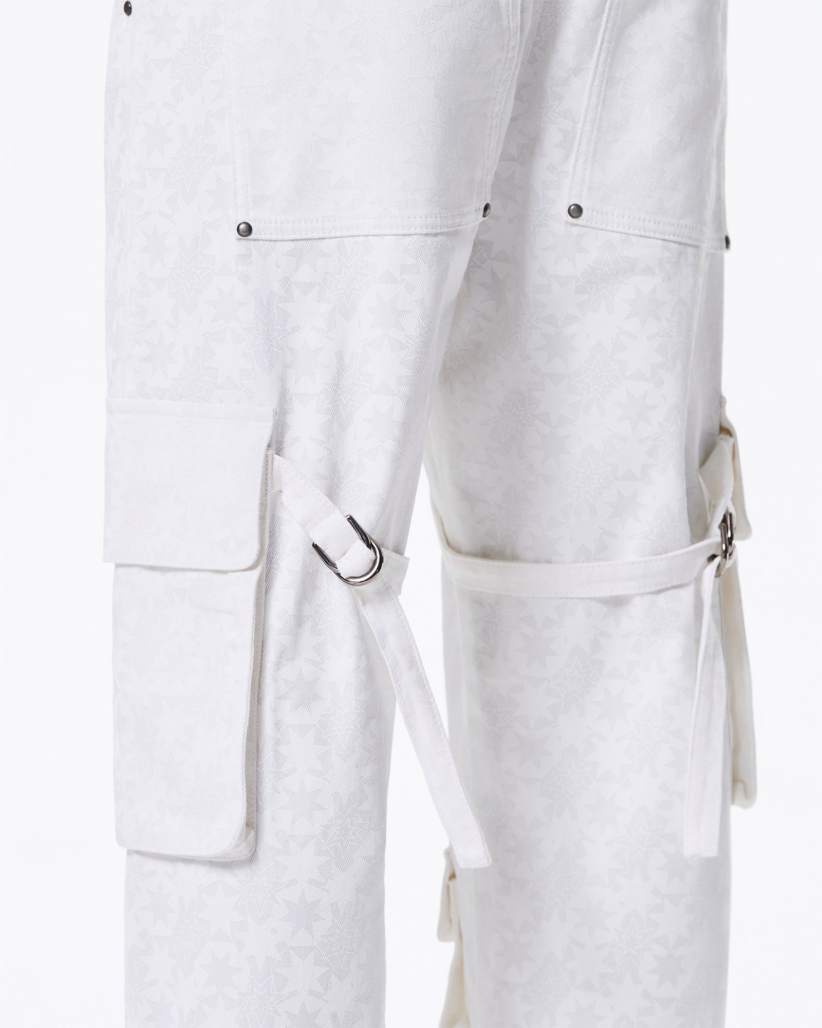 带口袋的白色七芒星牛仔裤