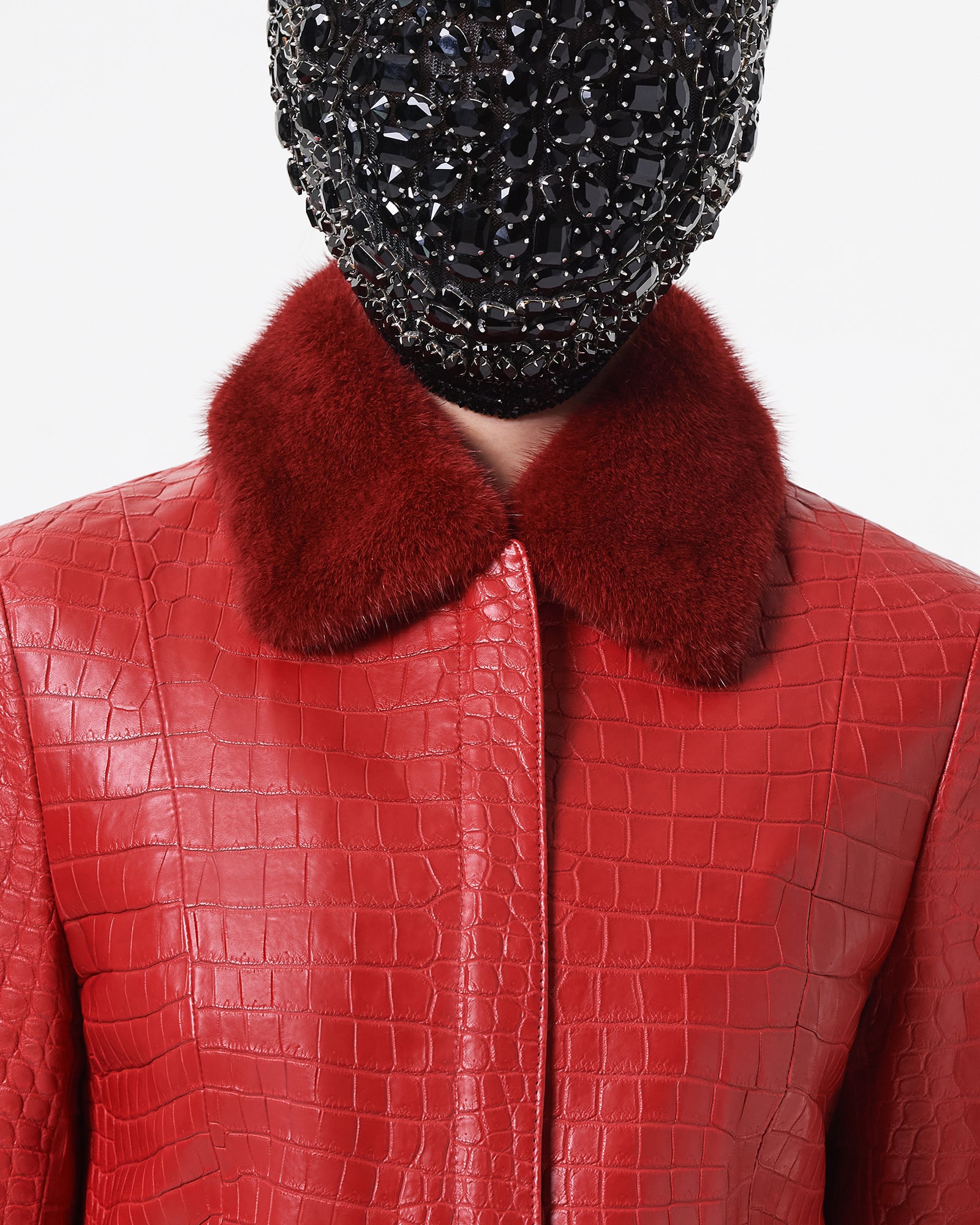 红色鳄鱼皮夹克